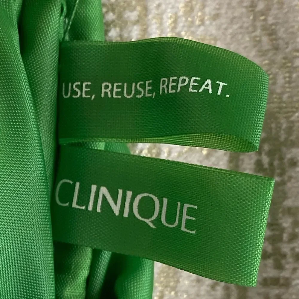 Kate Spade x Clinique Collab Green/Blue Floral Zip Top Make Up/Cosmetic Bag. NWT